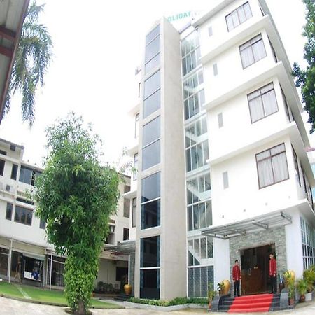 Holiday Hotel Yangon Exterior foto